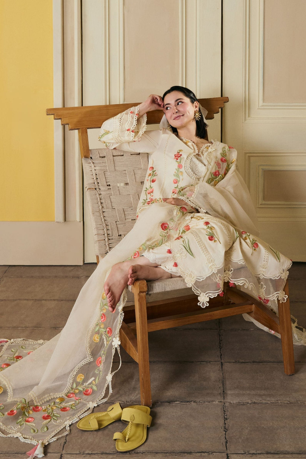 Lawn-3PC Chikankari Embroidered Shirt With Khadi Net Embroidered Dupatta-5389