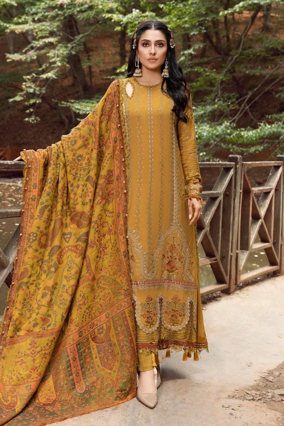 Lawn 3PC Embroidered With Digital Printed Jacquard Dupatta-5124