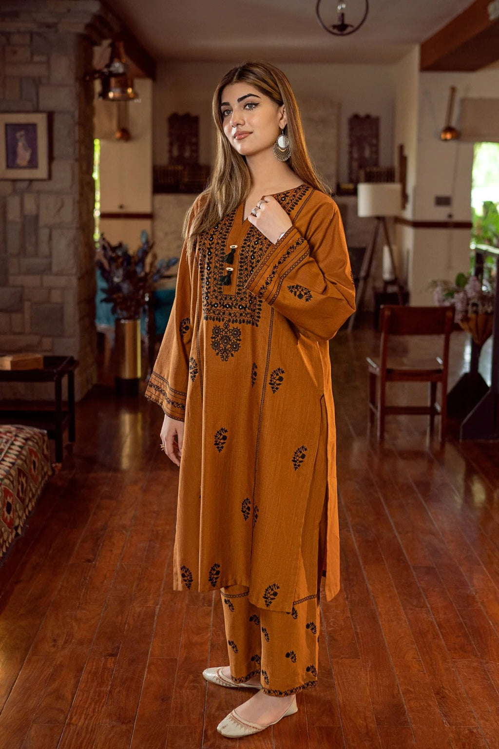 Lawn-2pc Embroidered-5137