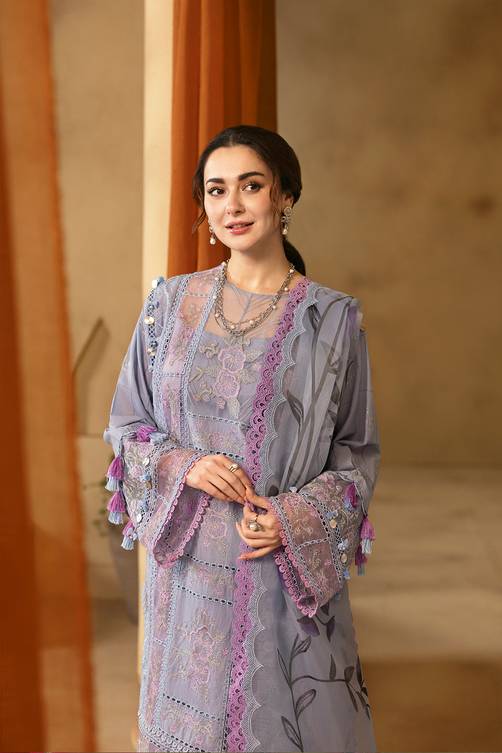 Lawn-3PC Chikakari Embroidered Shirt With Organza Printed Dupatta-5172