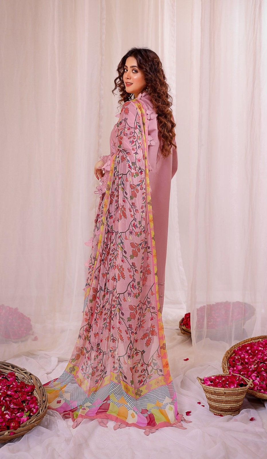 Lawn 3PC Embroidered With Digital Printed Jacquard Dupatta - 5125